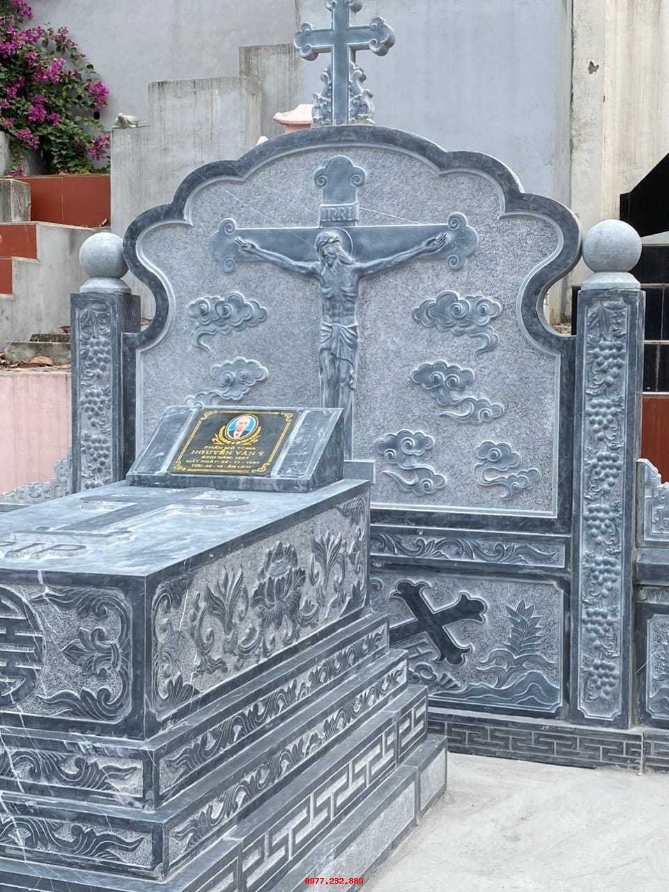 Mộ công giáo - MCG12