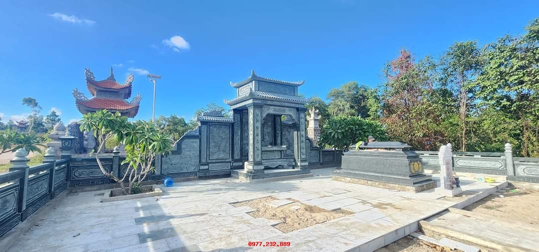 Khuôn viên lăng mộ - KLM6