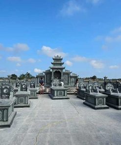 Khuôn viên lăng mộ - KLM14