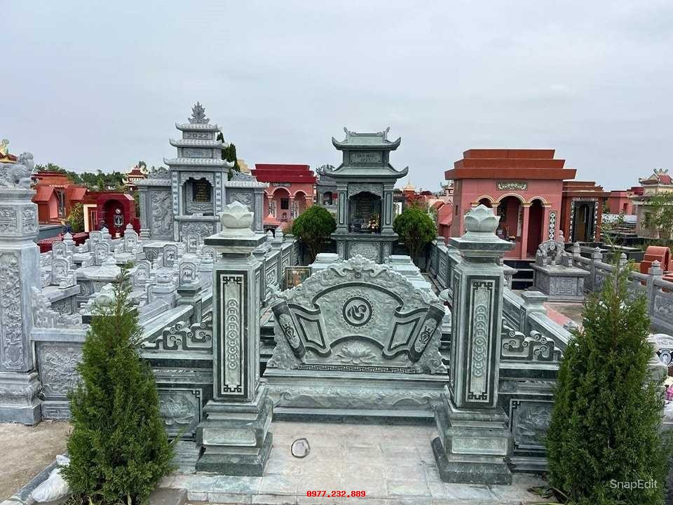 Khuôn viên lăng mộ - KLM15