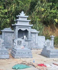 Khuôn viên lăng mộ - KLM10