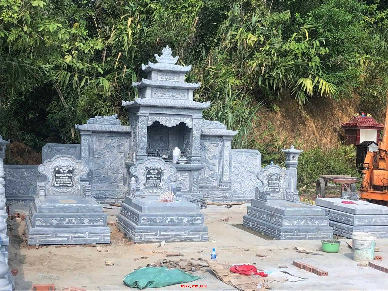 Khuôn viên lăng mộ - KLM10