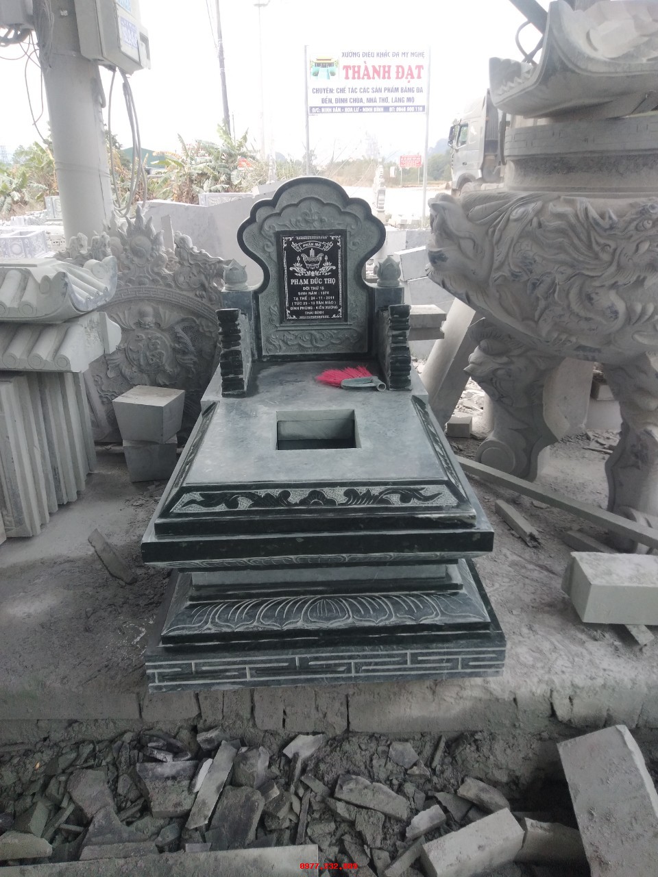 Mộ tam cấp - MTC11